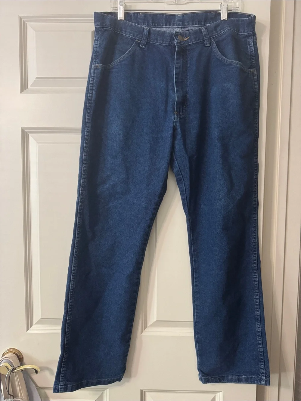 Wrangler Classic Men's Dark Blue Jeans size 36 x 30